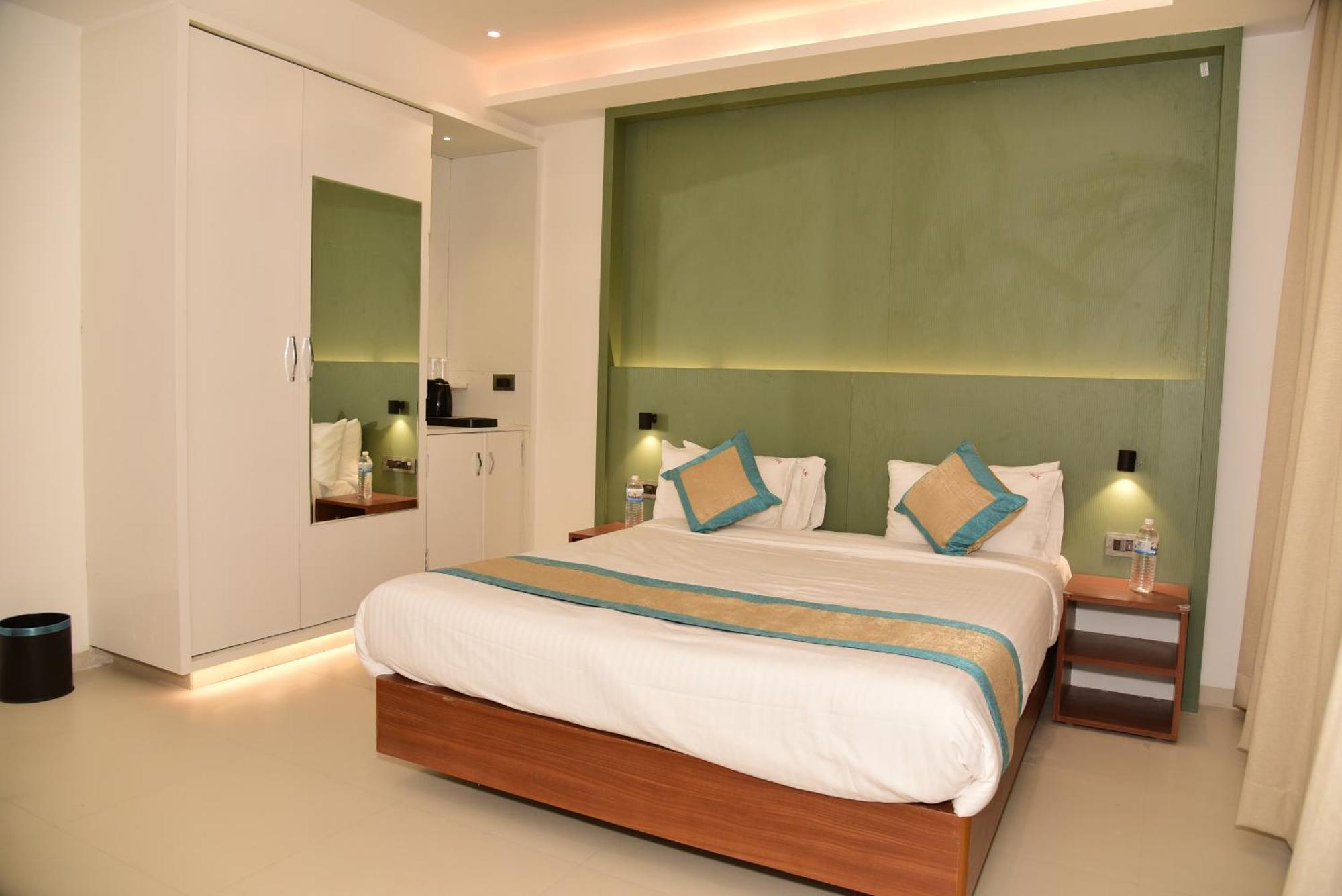 Hotel Sai Krishna Shirdi Extérieur photo