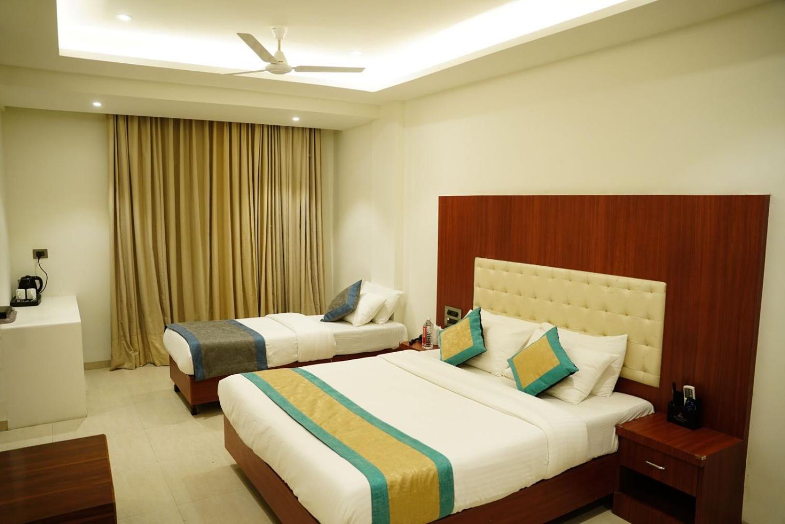 Hotel Sai Krishna Shirdi Extérieur photo