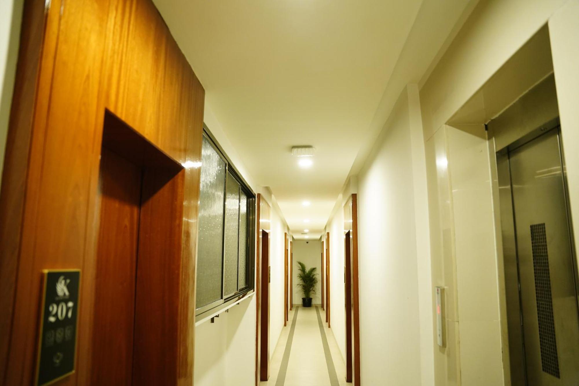 Hotel Sai Krishna Shirdi Extérieur photo